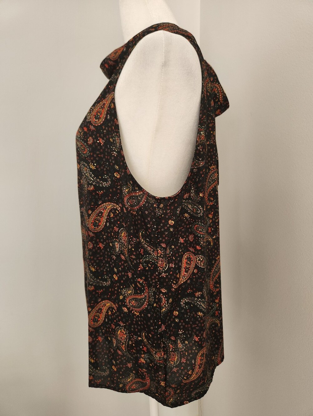 J. Crew Black Paisley Halter Top with Metallic Gold & Olive Paisley Pattern 8 - Picture 3 of 8